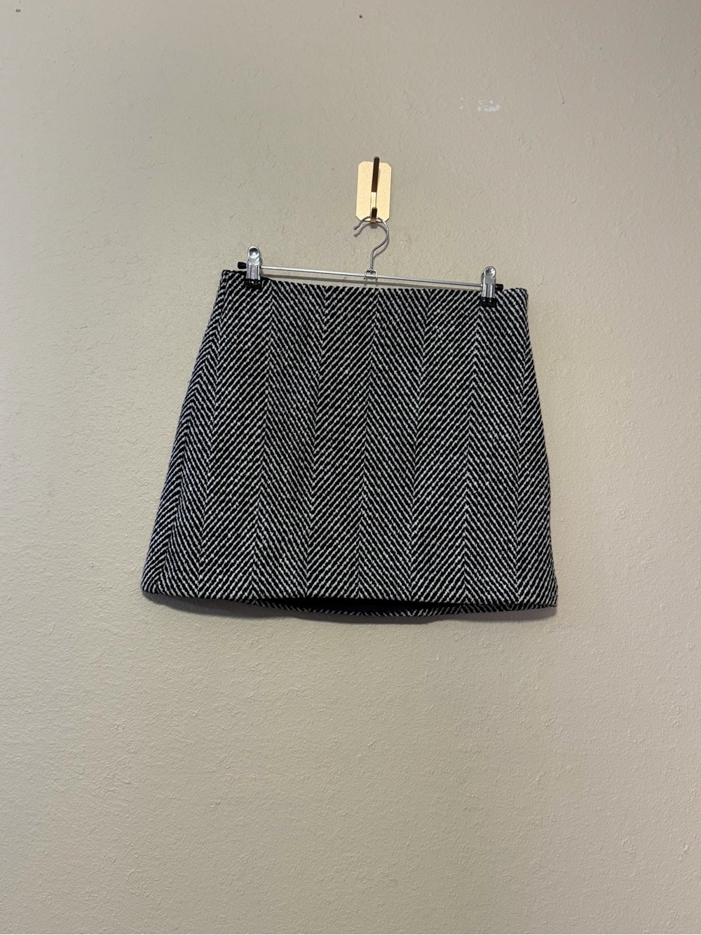 LOFT Wool Blend Herringbone mini skirt Size 8 NWT